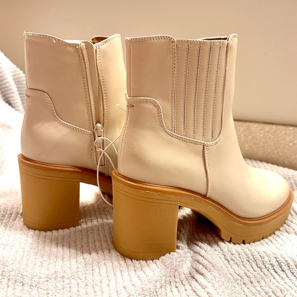 Universal Thread Katrina Platform Boot - Picture 2 of 5